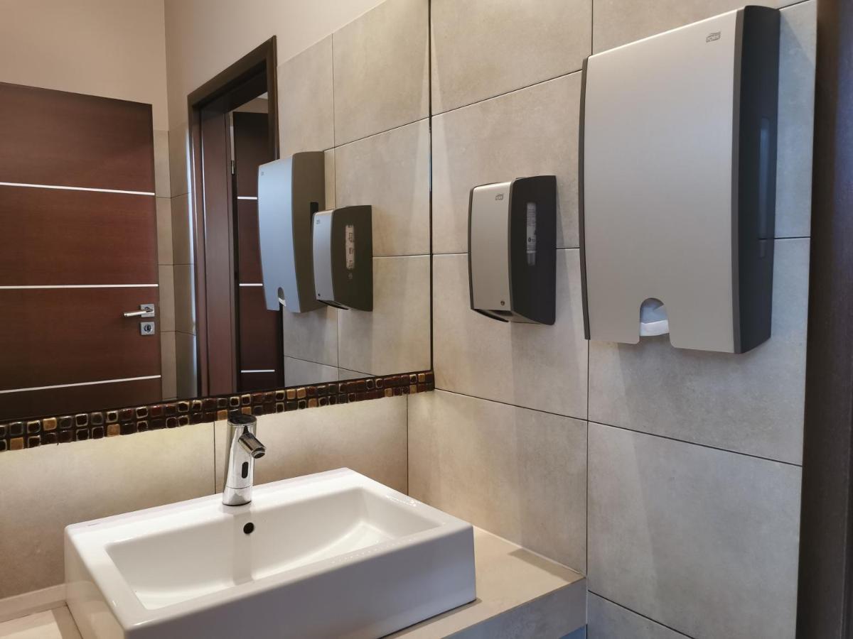 Hotel Gambit I Restauracja Cieszyn Cieszyn  Dış mekan fotoğraf