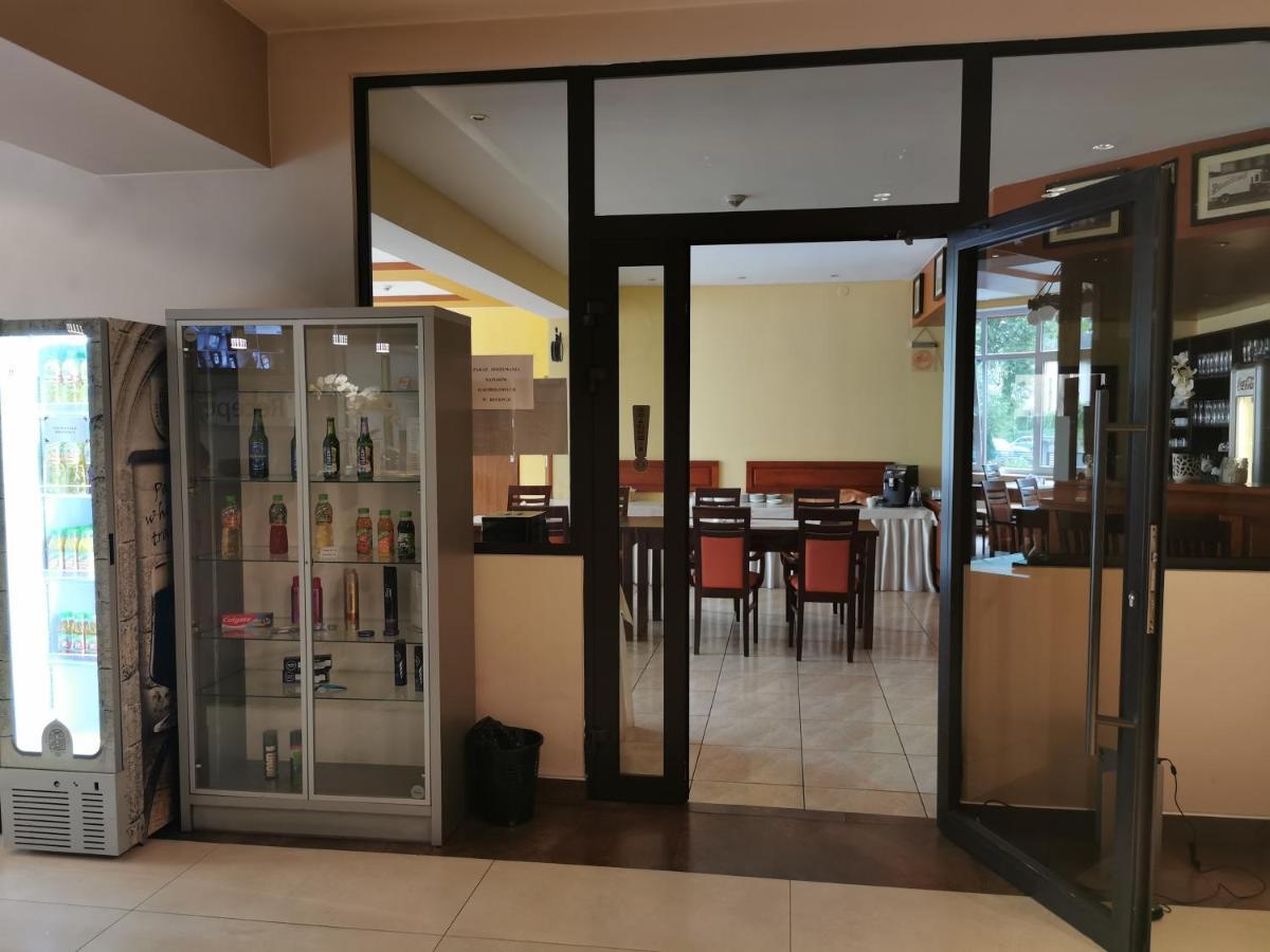 Hotel Gambit I Restauracja Cieszyn Cieszyn  Dış mekan fotoğraf