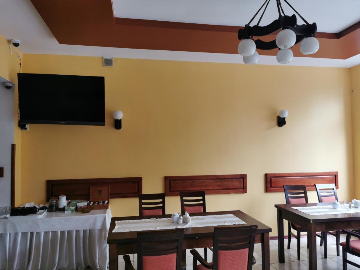 Hotel Gambit I Restauracja Cieszyn Cieszyn  Dış mekan fotoğraf