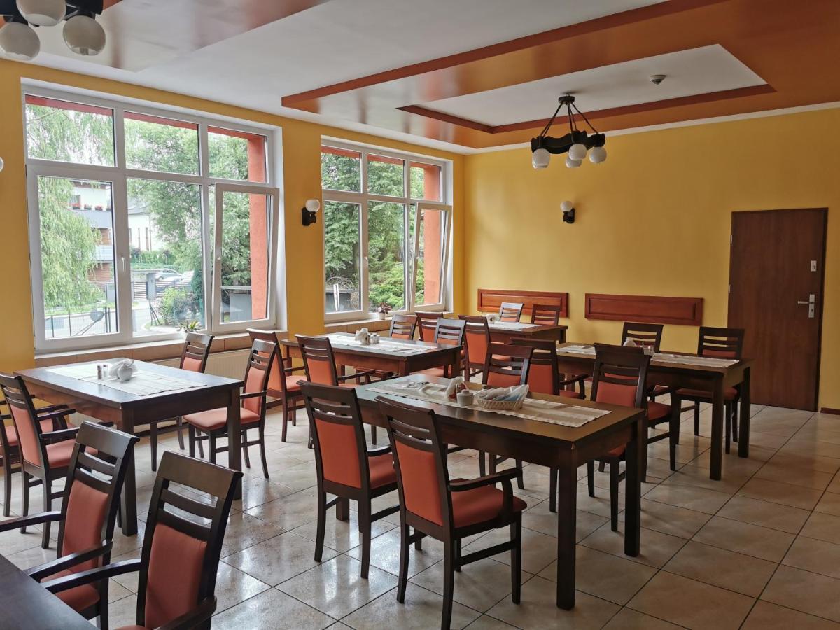 Hotel Gambit I Restauracja Cieszyn Cieszyn  Dış mekan fotoğraf