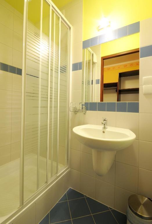 Hotel Gambit I Restauracja Cieszyn Cieszyn  Oda fotoğraf