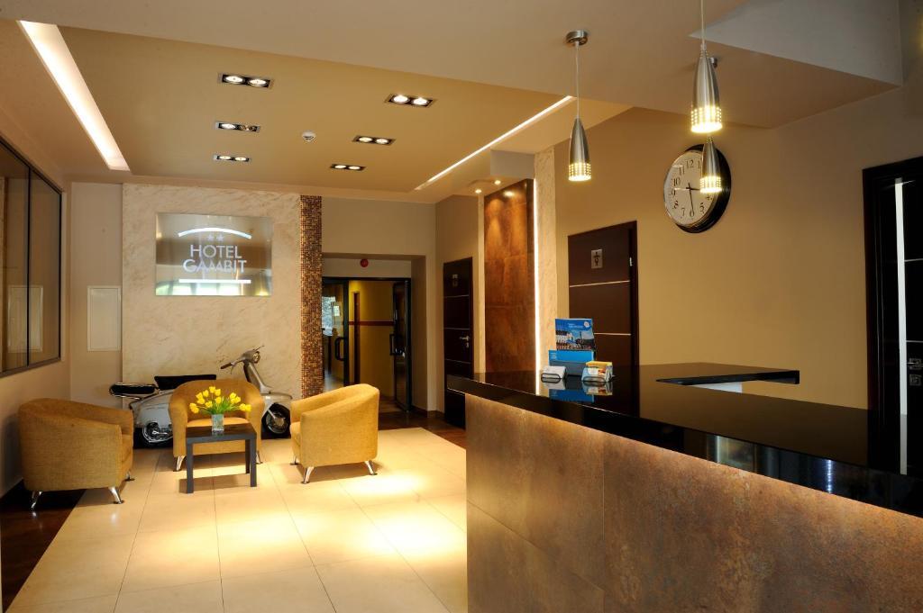 Hotel Gambit I Restauracja Cieszyn Cieszyn  Dış mekan fotoğraf