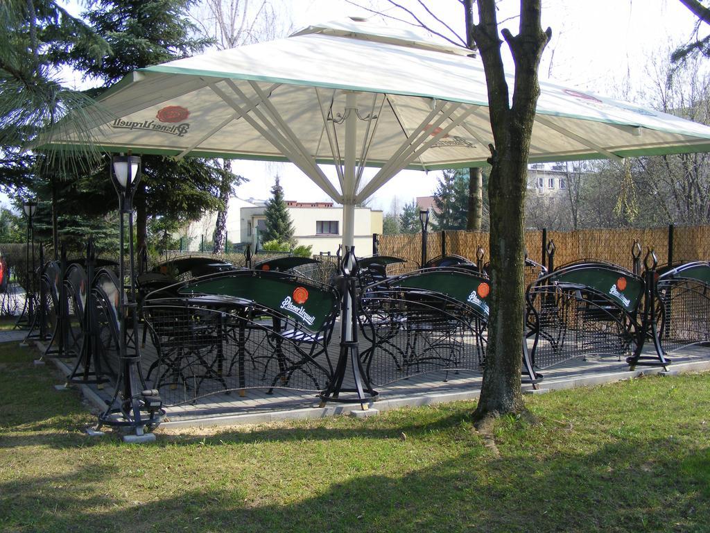 Hotel Gambit I Restauracja Cieszyn Cieszyn  Dış mekan fotoğraf